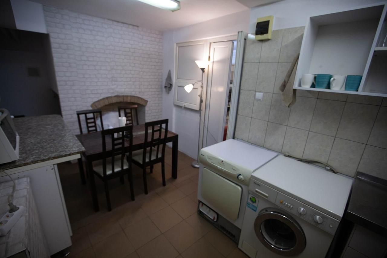 Oradea Central Hostel Luaran gambar