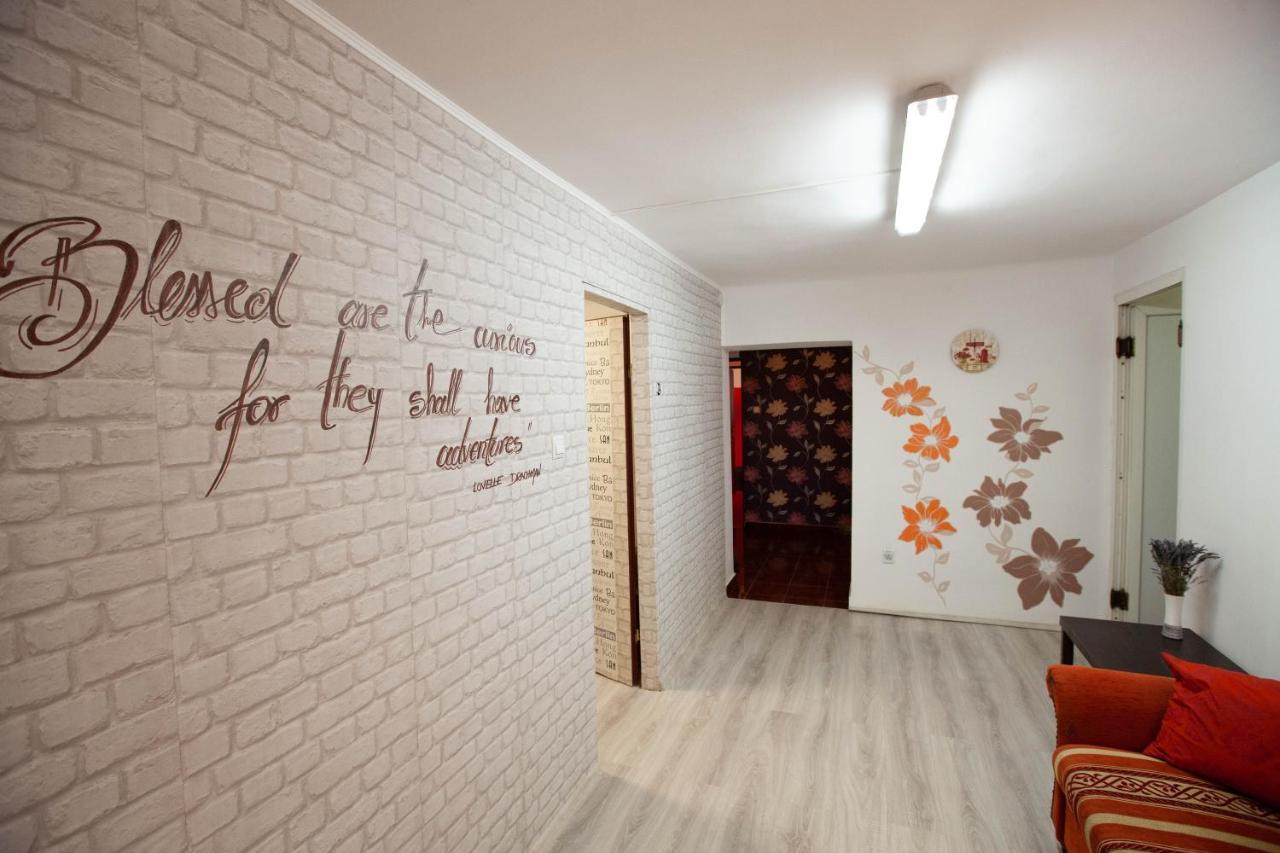 Oradea Central Hostel Luaran gambar