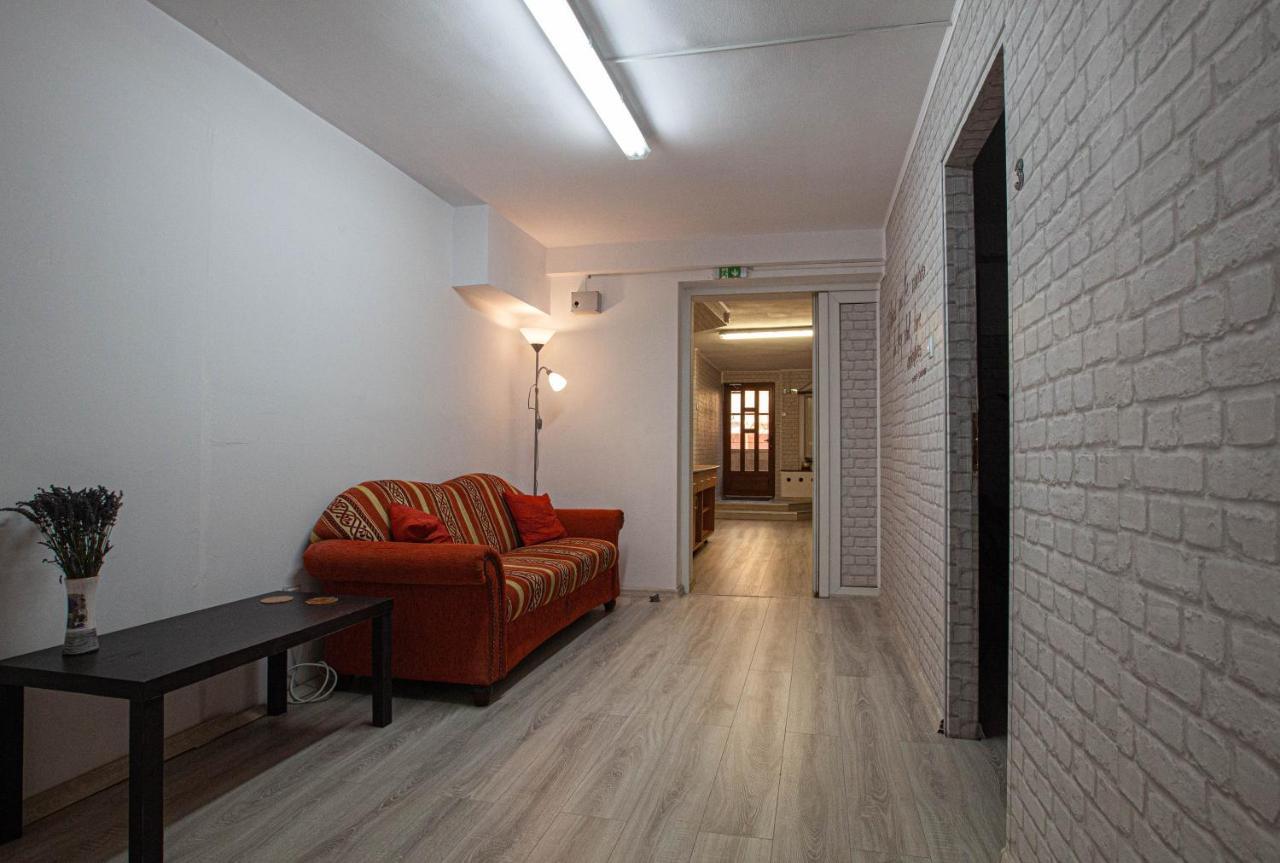 Oradea Central Hostel Luaran gambar